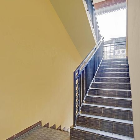 Oyo 3298 Bromo Guest House Family Malang Exterior foto